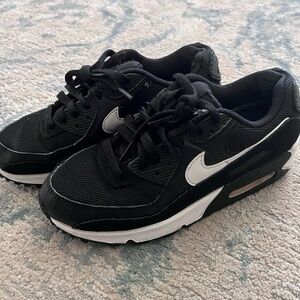 Nike Air Max 90 women size 7